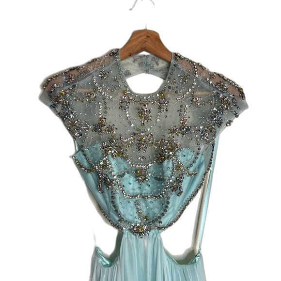 MAC DUGGAL 2025 RUFFLE EMBELLISHED MAXI DRESS FLORAL CHIFFON 68470 size 2 - Picture 2 of 13